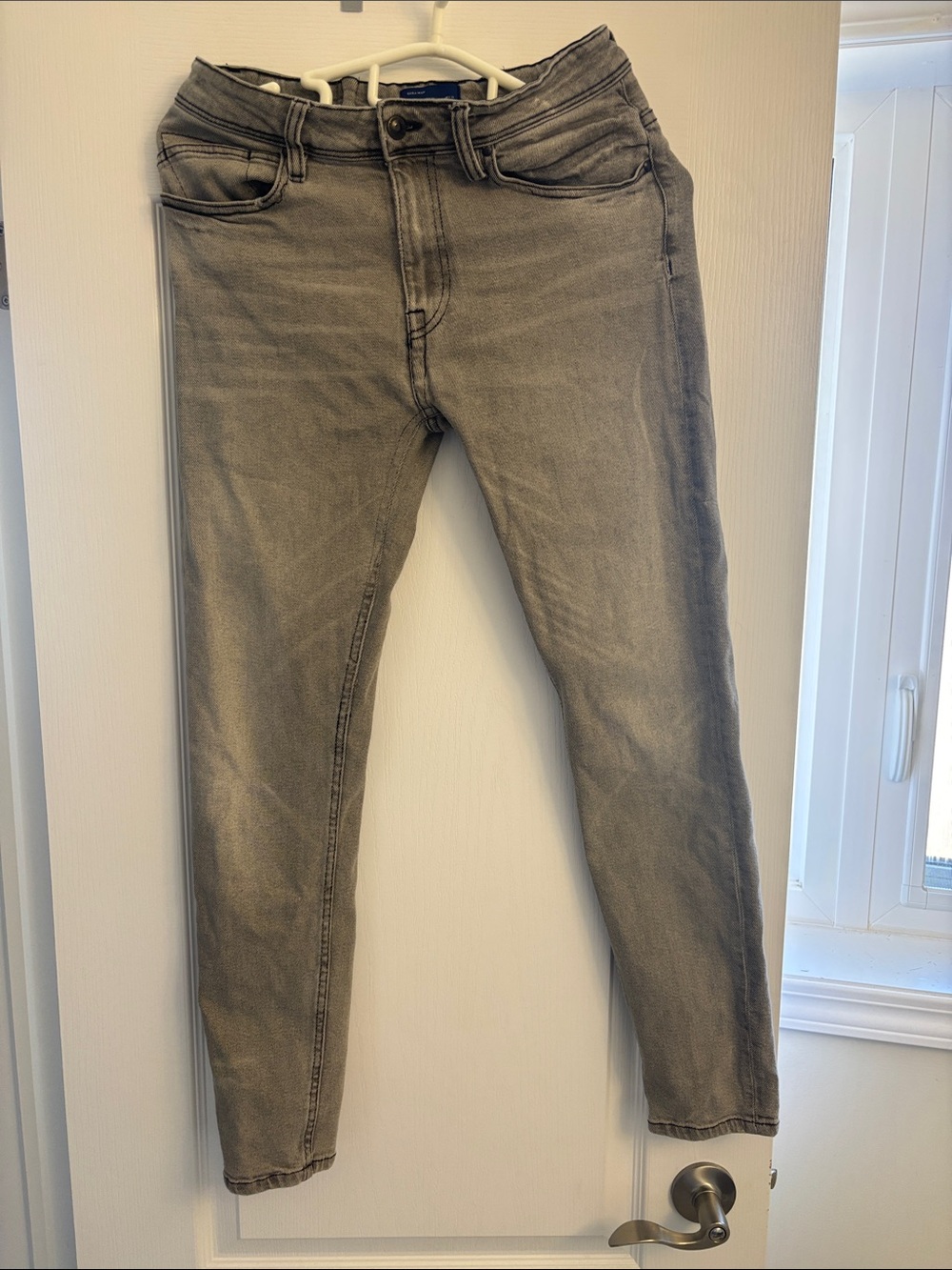 Zara Men's Skinny Jeans in Washed Gray